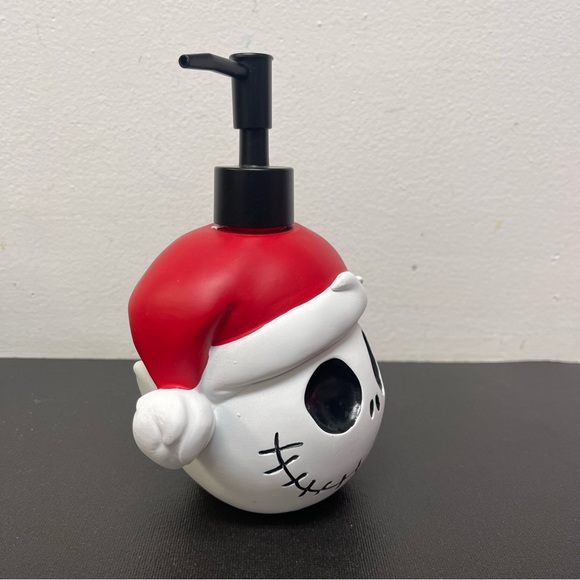 Disney Bath Disney The Nightmare Before Christmas Jack Skellington Santa Soap Dispenser